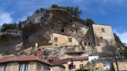 (2015-04) -40- Les-Eyzies-de-Tayac